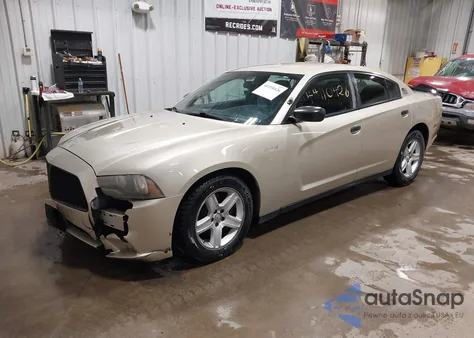 2013 Dodge Charger Police z USA, uszkodzony, nr VIN 2C3CDXAT3DH620107